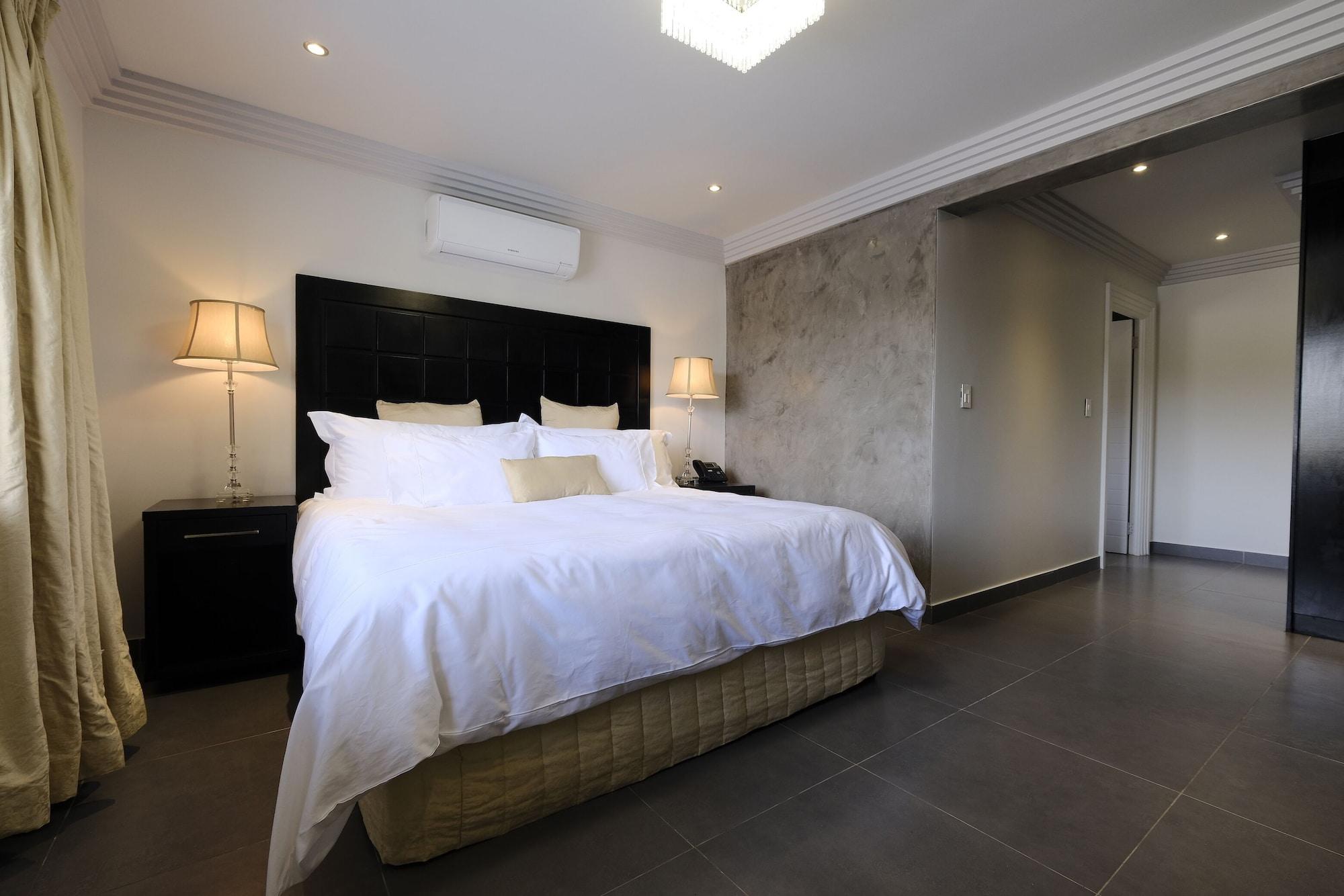 S Villa Moyal Executive Apartamento y Suites Johannesburgo Exterior foto