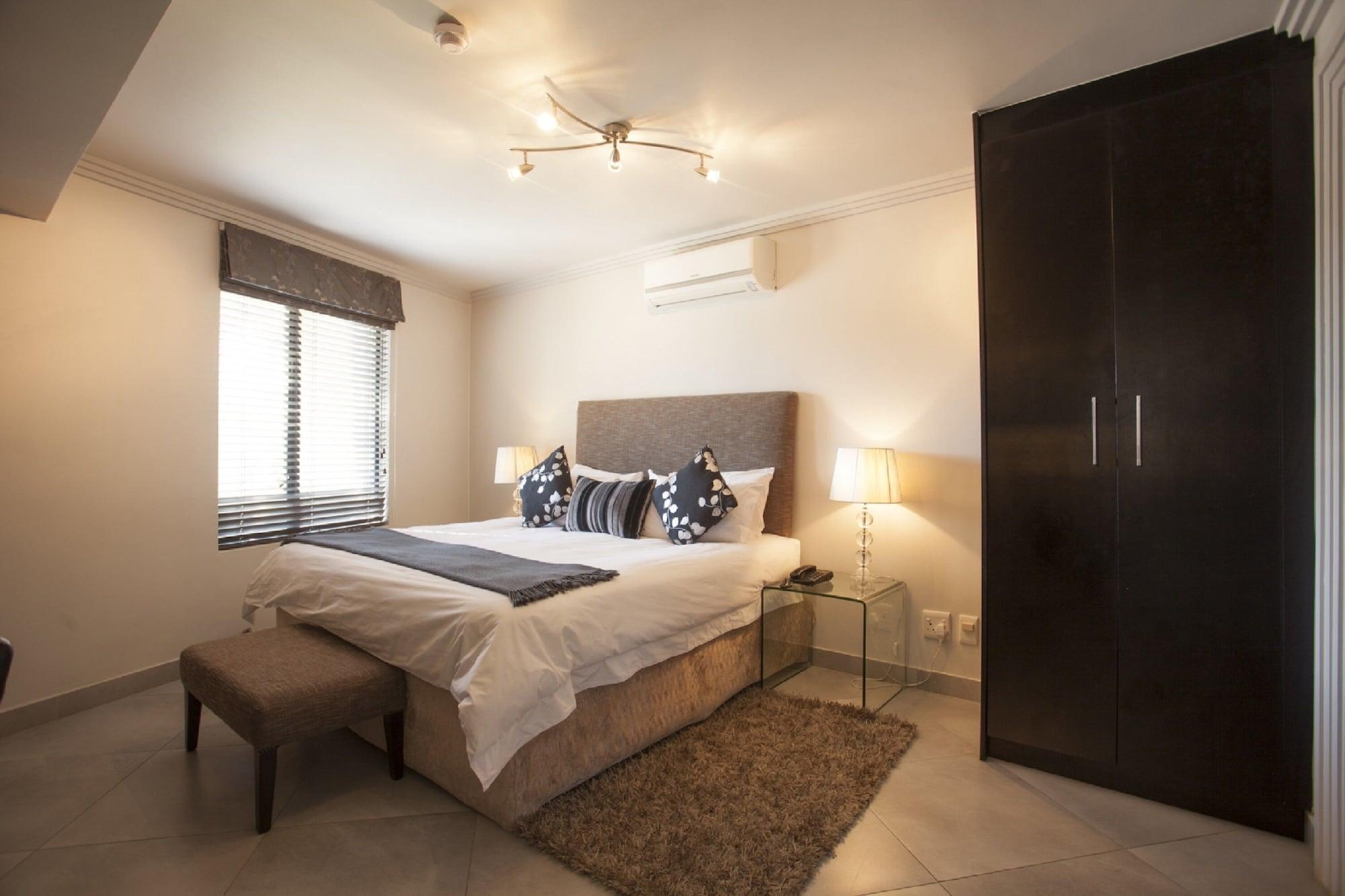 S Villa Moyal Executive Apartamento y Suites Johannesburgo Exterior foto